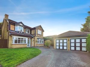 Front External- click for photo gallery